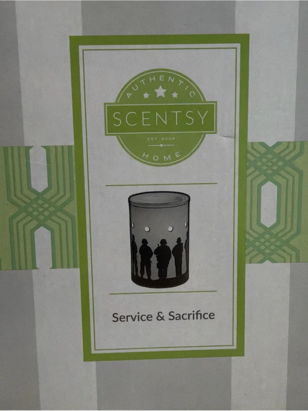 Scentsy Service & Sacrifice Warmer – Black Silhouette